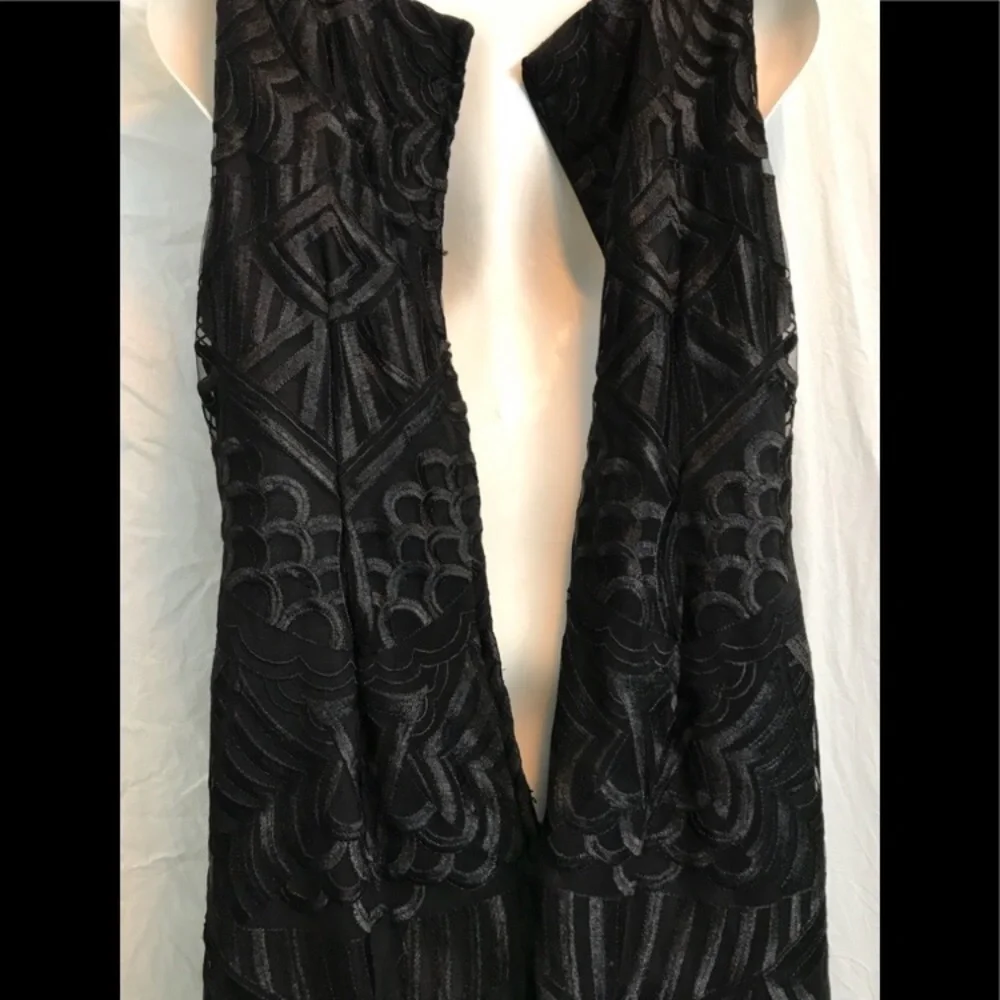 Leslie Fay Black lace sleeveless dress size 10